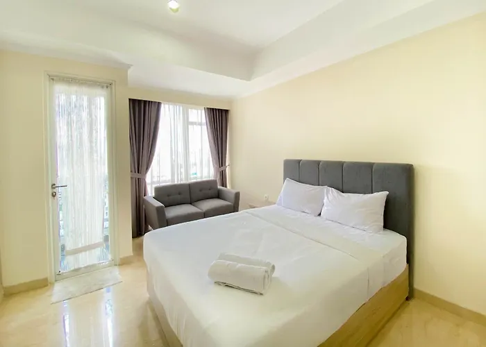 Well Furnished And Cozy Studio Menteng Park Apartment By Travelio